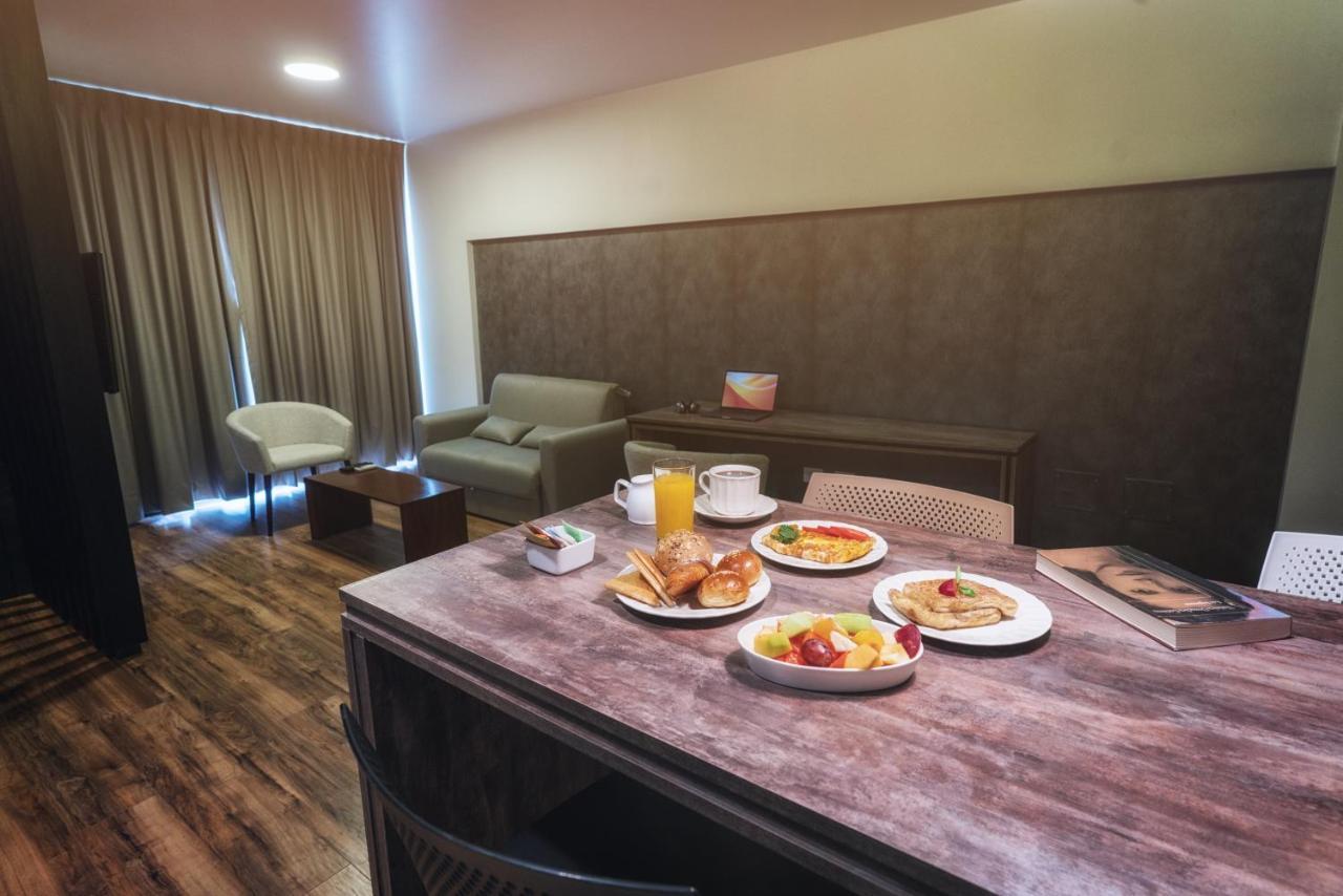 Urban Suites Apart Hotel Santa Cruz de La Sierra Buitenkant foto